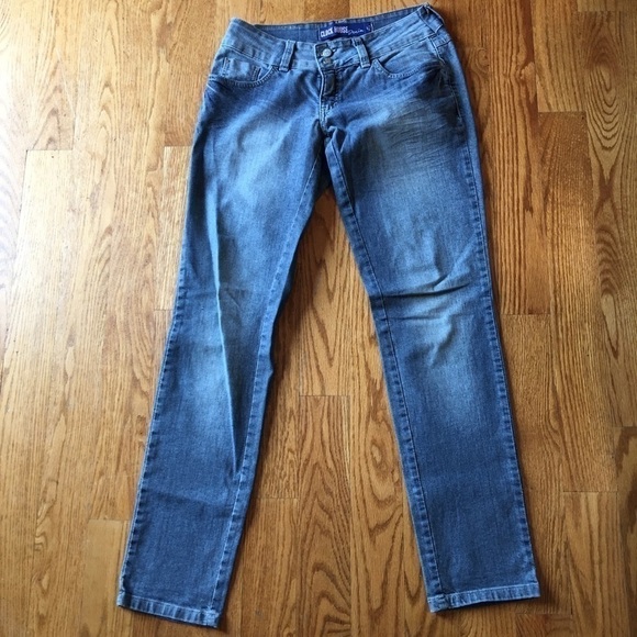 Woman’s Clockhouse denim jeans size 42 with waist alteration - Picture 1 of 8